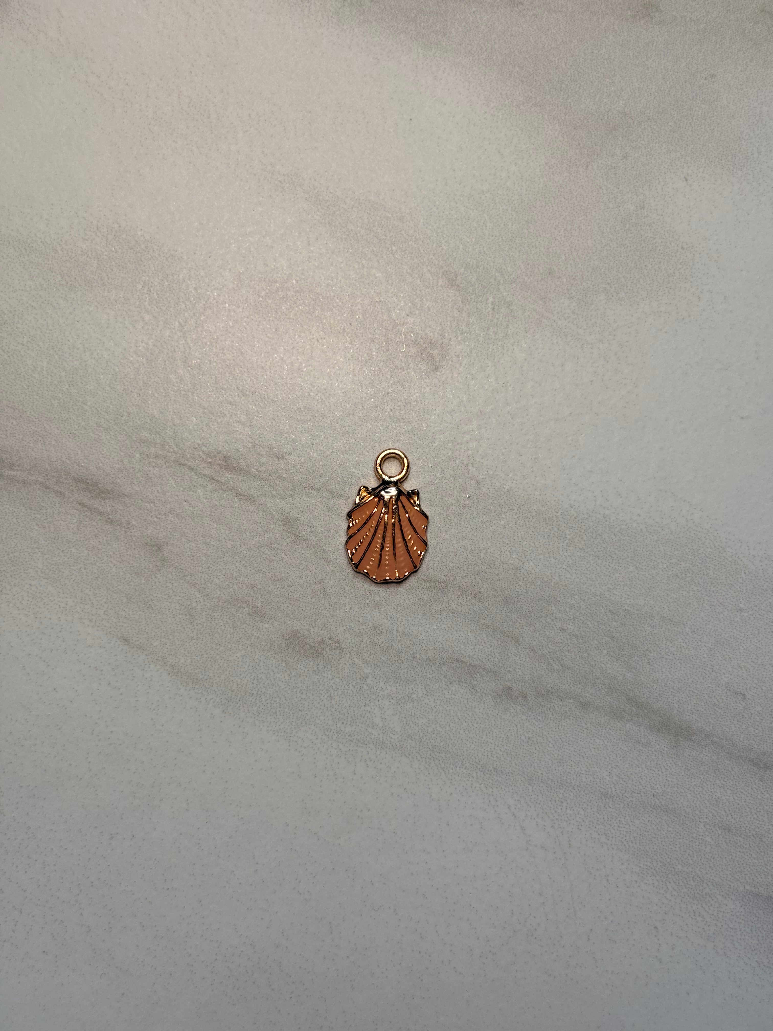 Gold Colored Clam Shell Charm