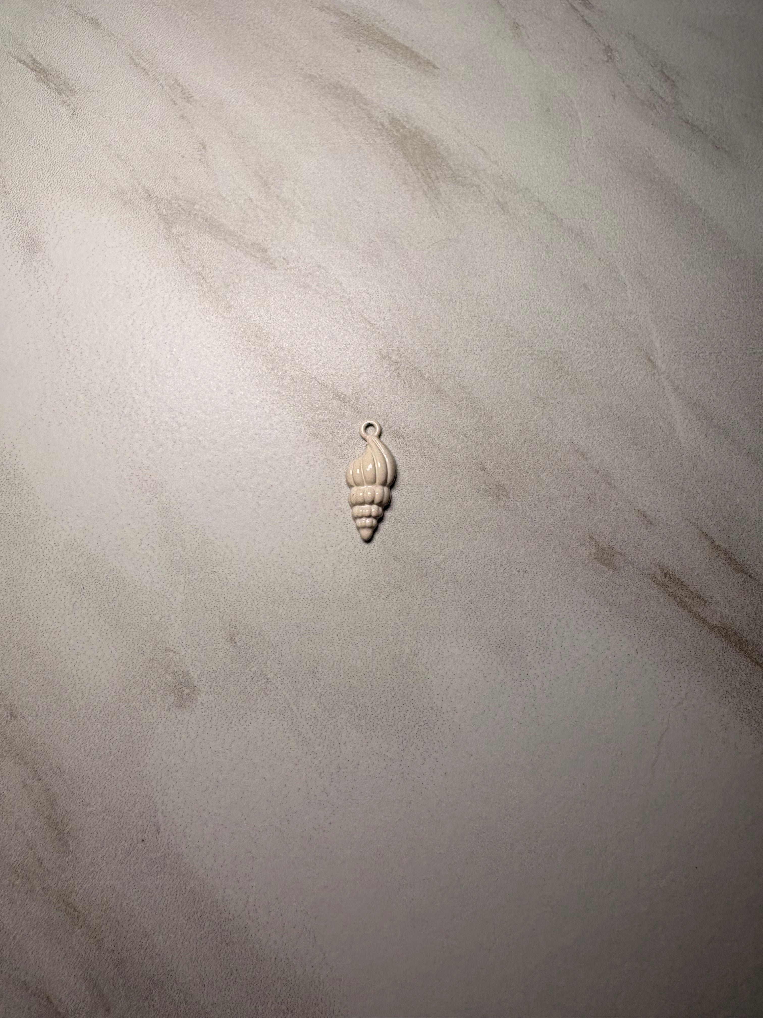 Solid White Shell